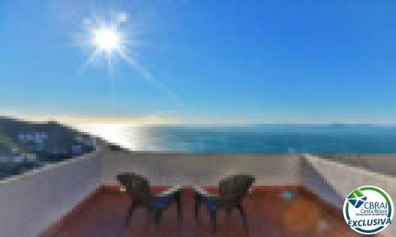 ROSES - CANYELLES: Bonita casa con licencia turística, vistas al mar y piscina en venta photo 0