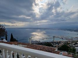 Encanto mediterráneo con vistas al mar – Villa con licencia turística photo 0