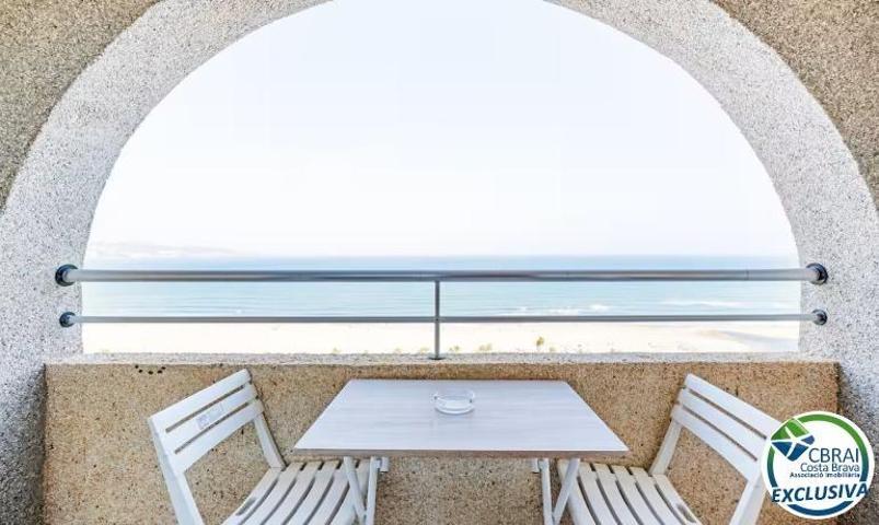 Estudio en planta 17 con terraza y espectaculares vistas al mar – Empuriabrava, Costa Brava photo 0