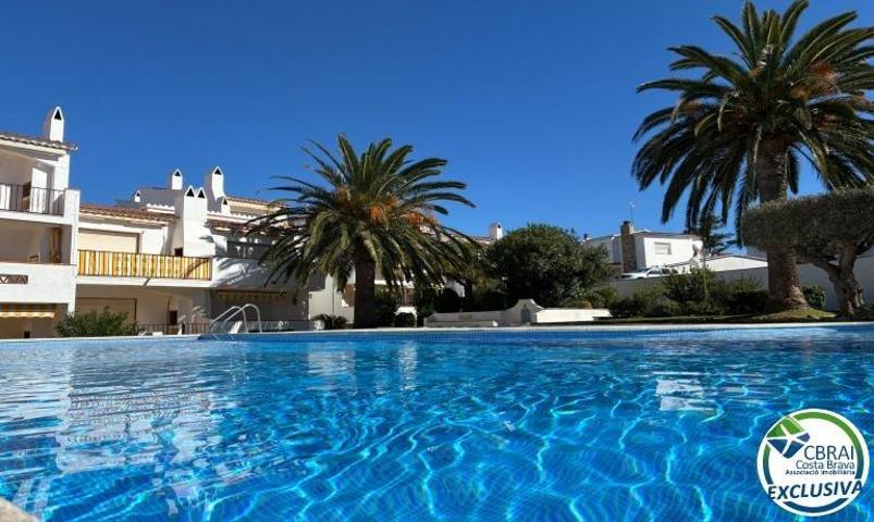 Encanto y serenidad en la residencia Els Jardins photo 0