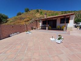 Casa En venta en Macharaviaya photo 0