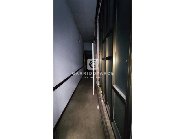 Espacioso local a un paso del Altozano!! photo 0