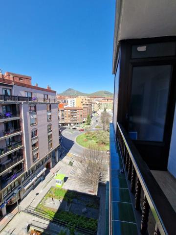 Piso En venta en Santurtzi photo 0