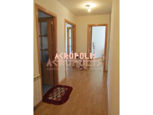 PISO EN VENTA EN VALDERAS, LEÓN. photo 0