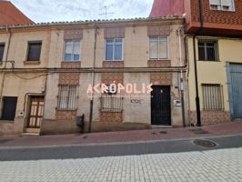 ADOSADO EN VENTA EN BENAVENTE, ZAMORA b>---------- RESERVADO-----------b> photo 0