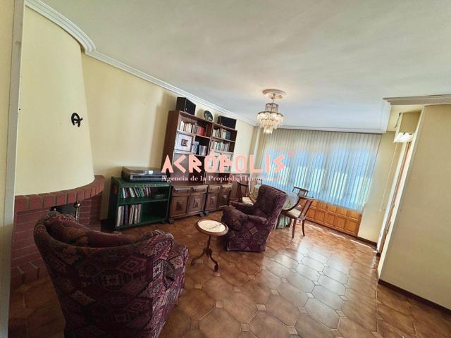 PISO EN BOÑAR photo 0