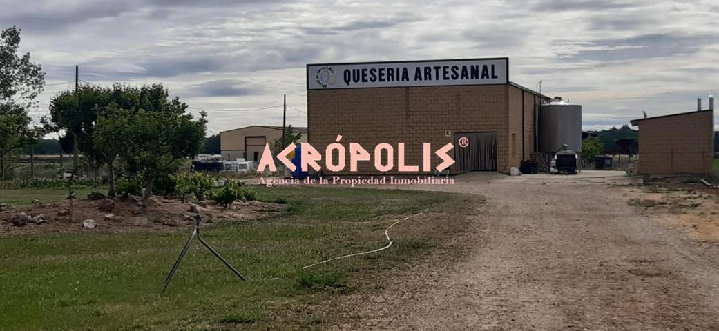 VENTA DE QUESERIA Y VARIOS TERRENOS EN SAN CRISTOBAL DE ENTREVIÑAS photo 0