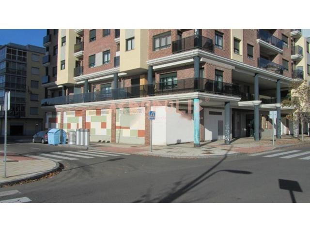 ALQUILER DE LOCAL JOSE AGUADO photo 0