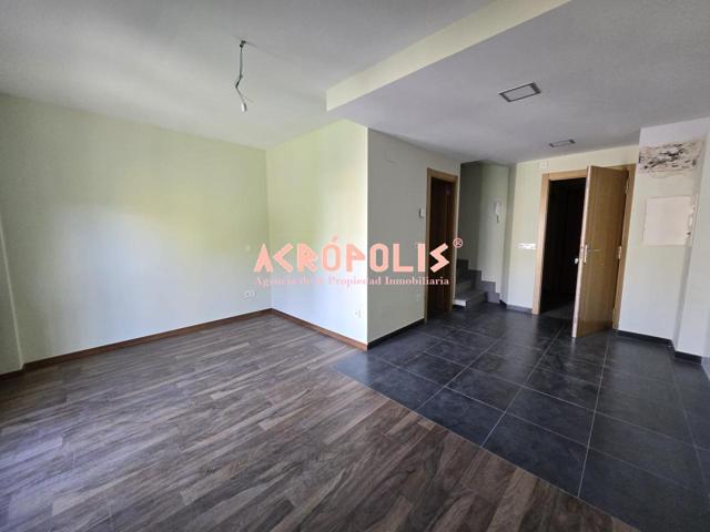 VENTA PISO PUEBLA DE LILLO (LEÓN) photo 0