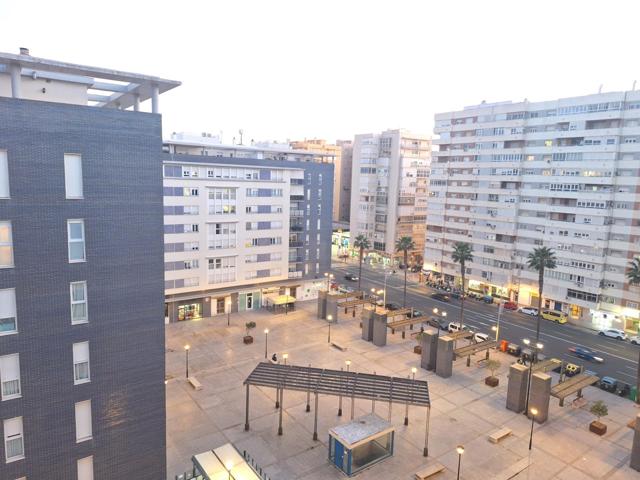 PRECIOSO PISO EN PLAZA DE JEREZ photo 0