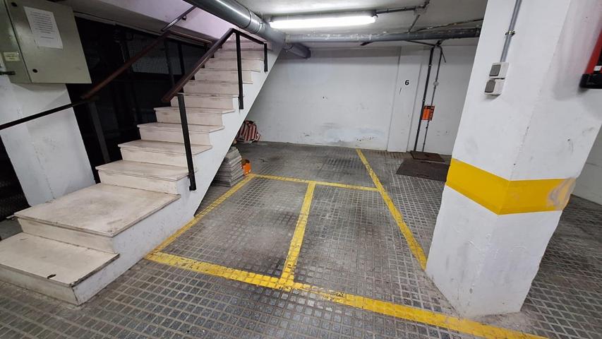 PLAZA DE PARKING EN EL CENTRO DE CADIZ photo 0