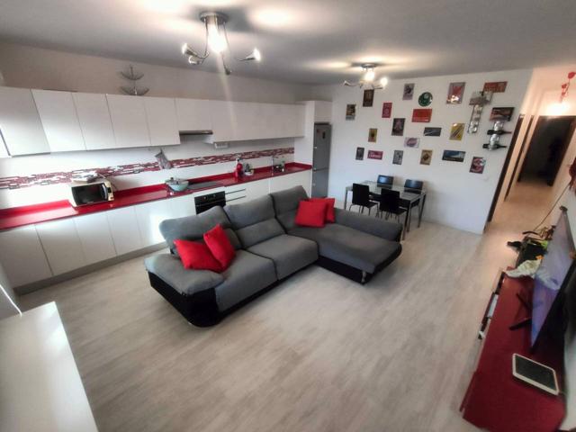 Apartamento amueblado con 2 dormitorios en el pueblo de La Oliva photo 0