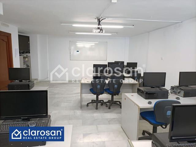 Oficina En alquiler en Pol alameda photo 0