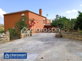 Villa En venta en Coín photo 0