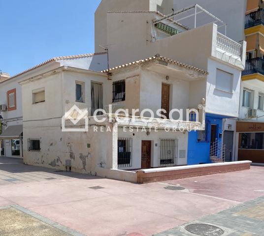 Villa En venta en Rincón de la Victoria photo 0