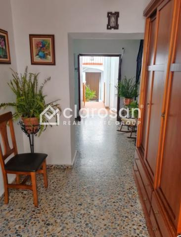 Villa En venta en Coín photo 0