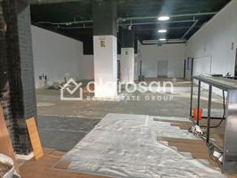 Local En venta en Los girasoles photo 0