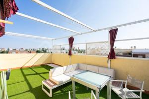 ¡Ático dúplex con terraza, garaje y trastero en Cornisa Azul! photo 0