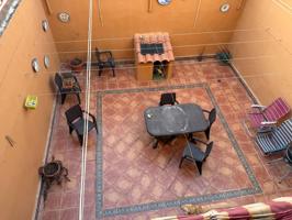 Encantadora casa adosada en Villaverde del Río – lista para entrar a vivir. photo 0