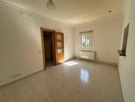 Piso en venta en el barrio de La Salut, junto al Parc Güell photo 0