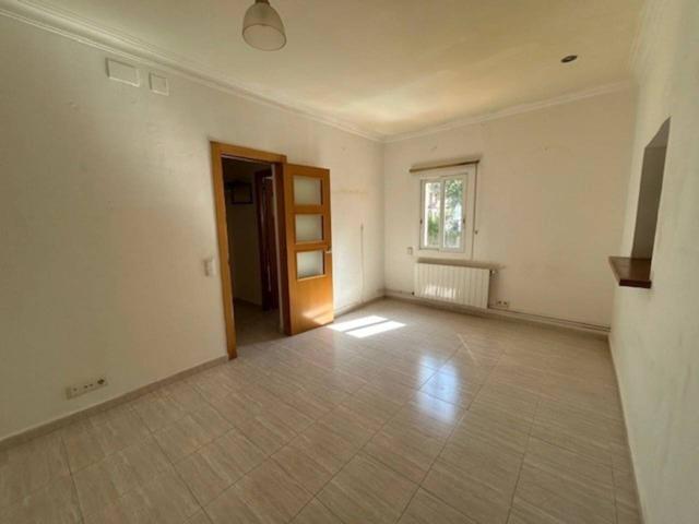 Piso en venta en el barrio de La Salut, junto al Parc Güell photo 0