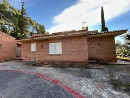 Casa en venta en L'Ametlla del Vallès photo 0