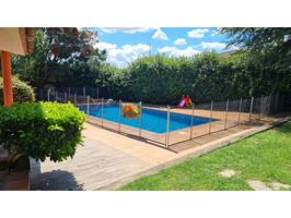Casa-chalet en venta en Palau-solità i Plegamans photo 0