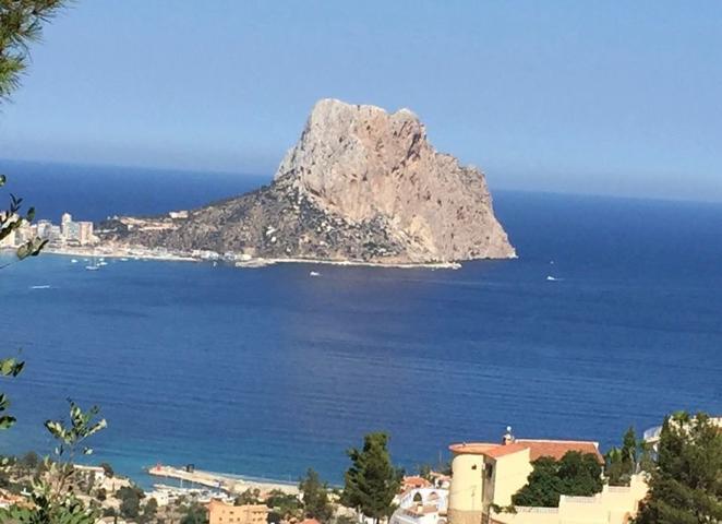 VILLA DE LUJO DE OBRA NUEVA CON VISTAS ESPECTACULARES EN CALPE photo 0