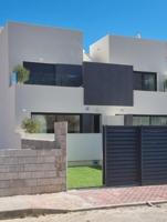 Adosados en venta en Cox - 44 casas modernas con grandes comodidades photo 0