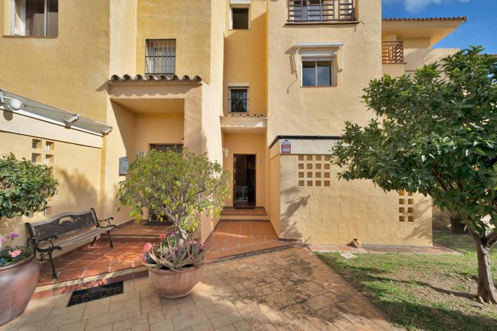 Amplia casa adosada en Residencial La Palmera – A solo 10 minutos de la playa photo 0