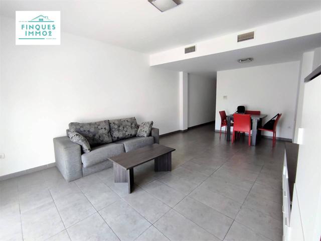 En venta piso de 3 dormitorios en Alcanar photo 0