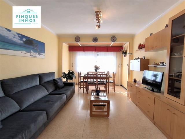 En venta piso de 3 dormitorios en La Ràpita photo 0