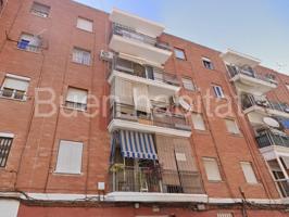Piso En venta en Torrent photo 0