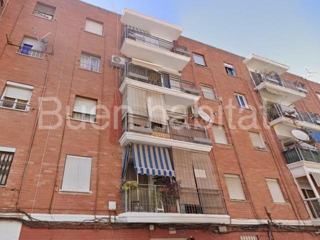 Piso En venta en Torrent photo 0