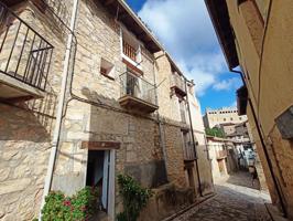 Casa En venta en Valderrobres, Valderrobres photo 0