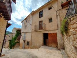 Casa En venta en Casco Antiguo, Valderrobres photo 0