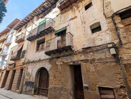 Casa En venta en Casco Antiguo, Valderrobres photo 0