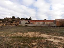 Parcela urbanizable de 1025 m2 con orientación sur en zona tranquila photo 0
