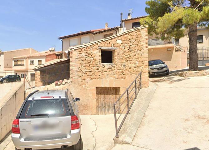 Solar con almacén para construir vivienda photo 0