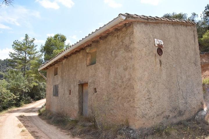 Finca con masía camino a Las Pesqueras photo 0