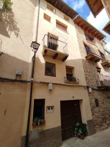 Casa en La Fresneda photo 0