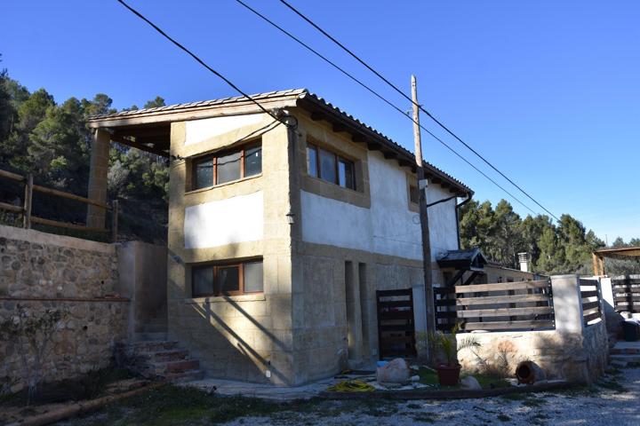 Finca con vivienda en Valderrobres. photo 0