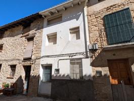 Casa con garaje y terraza en La Fresneda photo 0