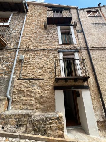 Casa en Valderrobres photo 0