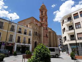 LOCAL EN PLENO CENTRO CON COCHERA INCLUIDA photo 0
