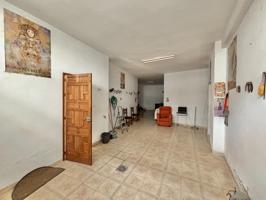 CASA CÉNTRICA CON GARAJE photo 0