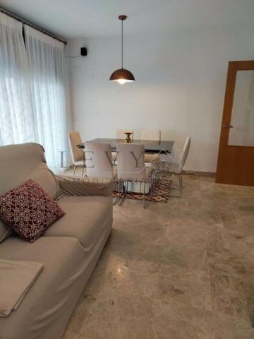Piso en venta en Vialia photo 0