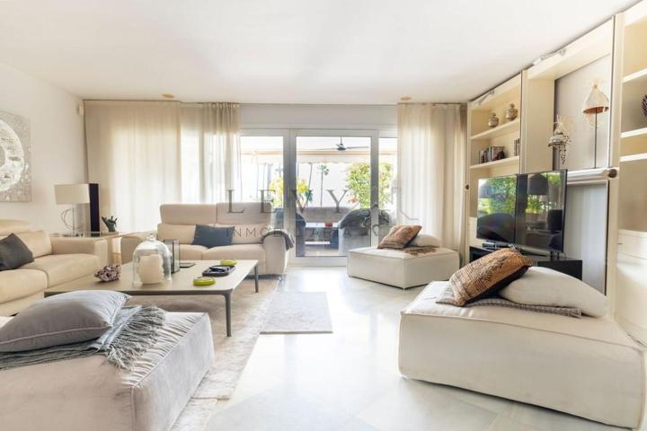 Apartamento de Lujo en Puerto Banus photo 0
