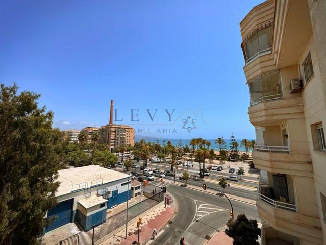 ** MARAVILLOSO PISO FRENTE AL MAR ** photo 0