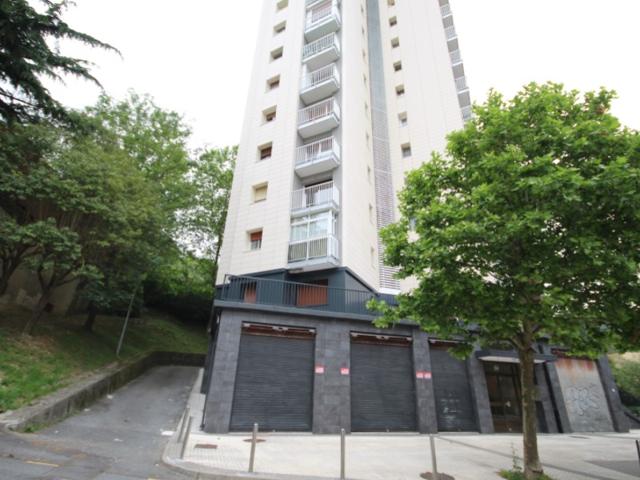 Local En venta en Miracruz, Donostia - San Sebastián photo 0